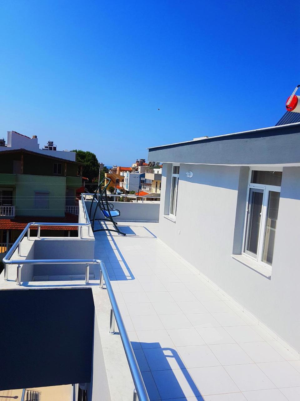 Ata Apart Hotels Urkmez Bagian luar foto